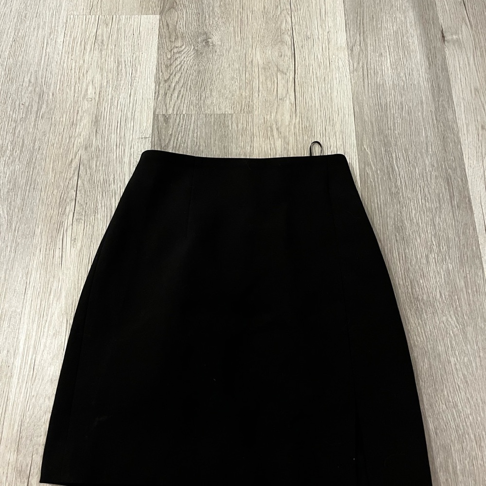 Elegant Black Women's Skirt